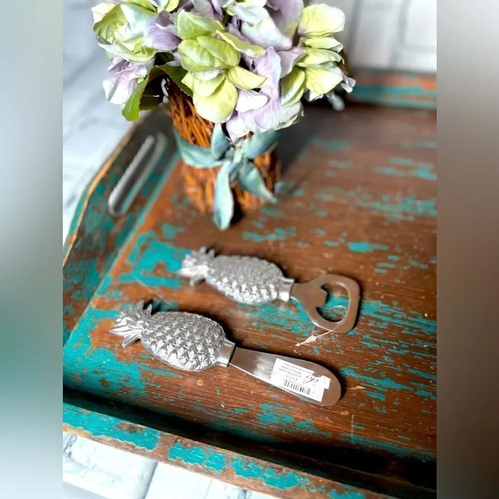 NEW! Pineapple Aluminum Spreader & Bottle Opener NWT